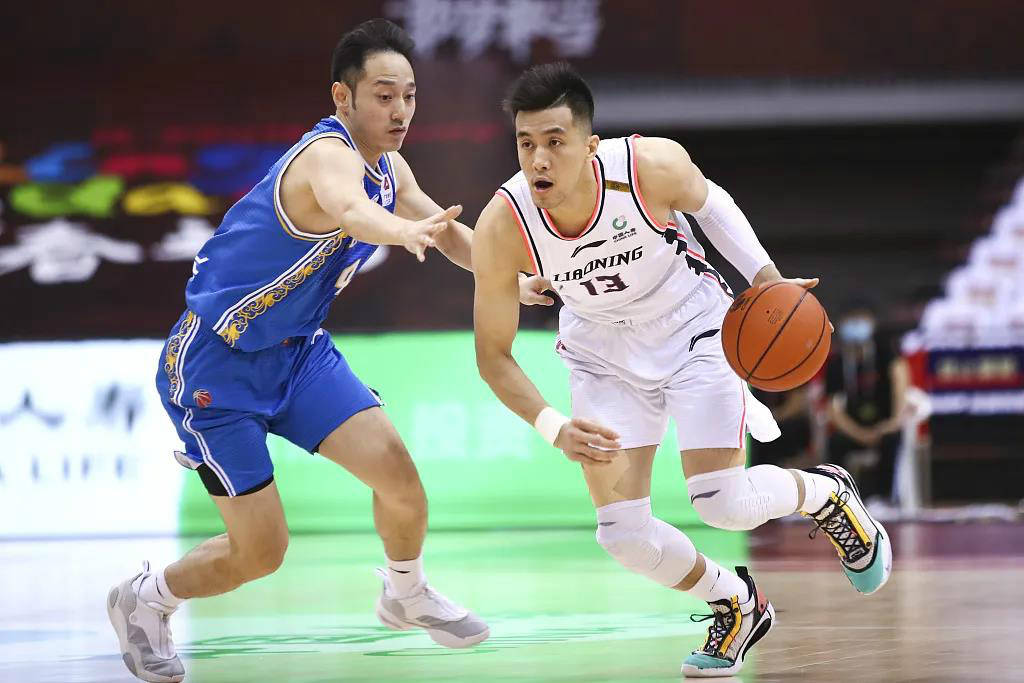 Ning连续五场比赛得分超过战术调整，SKT不断突破！观众掌声雷动的简单介绍-九游体育下载